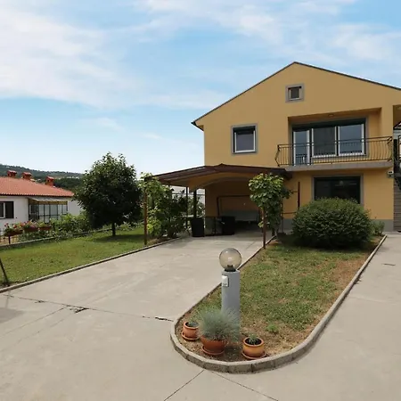 Lejlighed 3 Bedroom Cozy Apartment In Koper