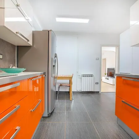 Lejlighed 3 Bedroom Cozy Apartment In Koper