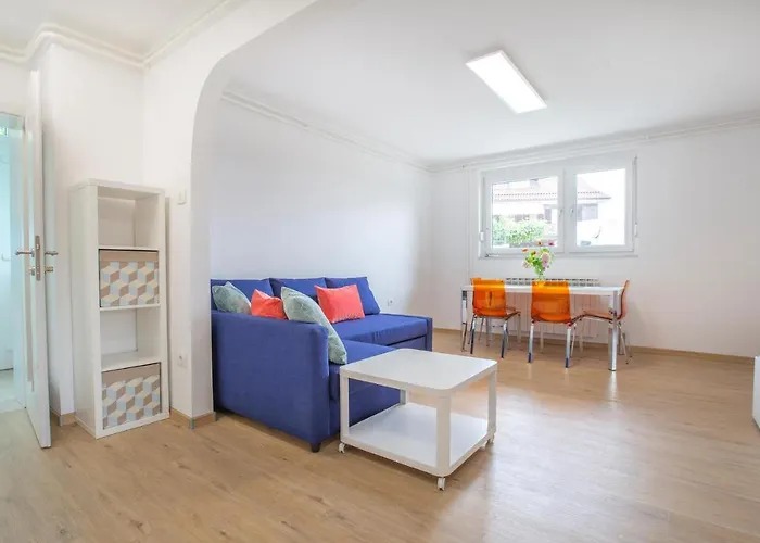 Διαμέρισμα Lovely In