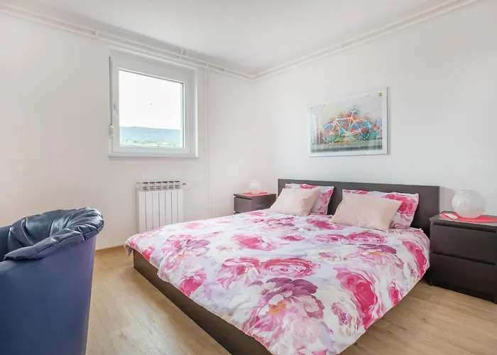 Διαμέρισμα Lovely In *